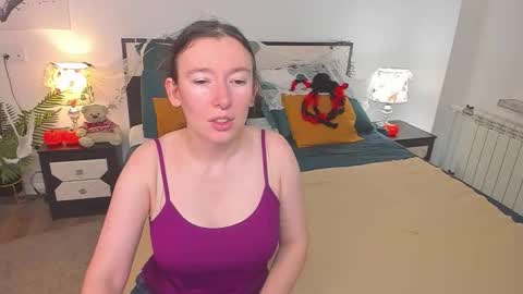 Catrin online show from 10/28/25, 02:15