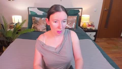 Catrin online show from 02/16/26, 10:17