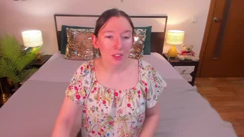 Catrin online show from 04/29/26, 04:05