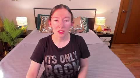 Catrin online show from 05/06/26, 05:03