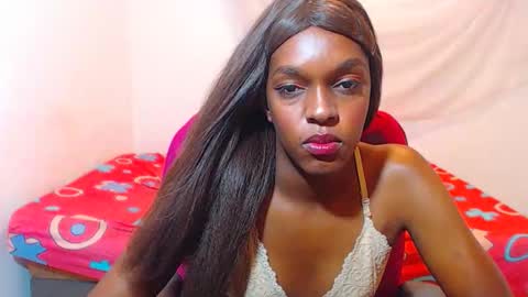 cathi_nahomi online show from 11/11/25, 06:41