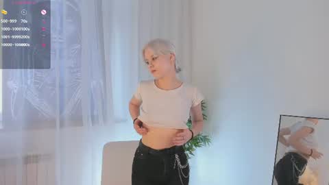 Mia online show from 06/15/26, 11:12