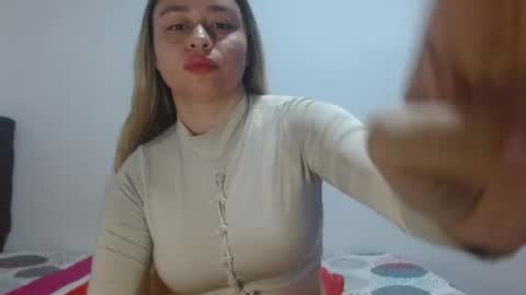 Snapshot of cathot1998 chatting on 03/24/26, 01:38 cathot1998 online show from 03/24/26, 01:38