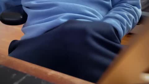 Snapshot of catmandoo21001 chatting on 03/15/26, 05:41 catmandoo21001 online show from 03/15/26, 05:41