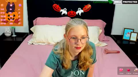 Snapshot of catmintlush chatting on 10/19/25, 11:49 CatmintLush online show from 10/19/25, 11:49
