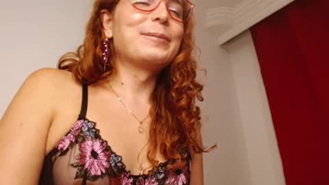 Snapshot of catnessa_ chatting on 12/28/24, 12:57 Catalina Restrepo online show from 12/28/24, 12:57