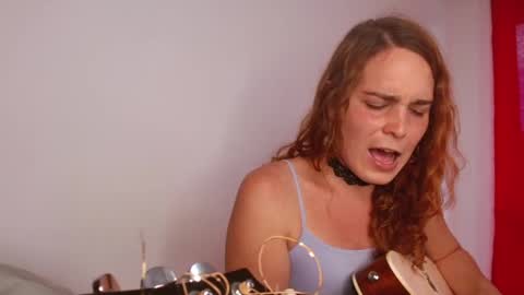 Snapshot of catnessa_ chatting on 02/26/25, 10:20 Catalina Restrepo online show from 02/26/25, 10:20