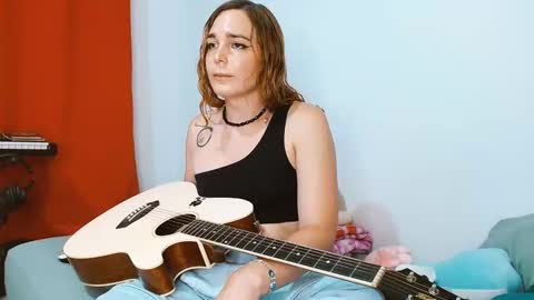 Snapshot of catnessa_ chatting on 10/19/25, 12:44 Catalina Restrepo online show from 10/19/25, 12:44