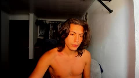 catnuaa online show from 04/24/26, 03:36