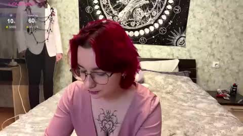 Snapshot of catricesiefert chatting on 12/05/25, 03:09 Thea online show from 12/05/25, 03:09