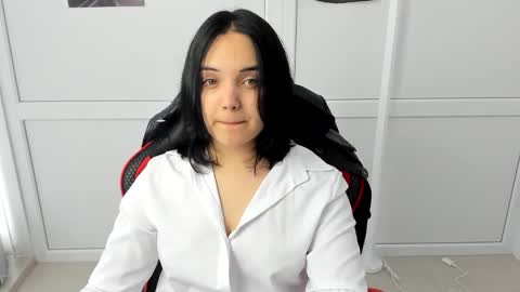 Catrine online show from 05/26/26, 06:42