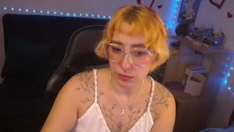 Snapshot of catsito chatting on 06/13/26, 05:49 im MIA -Independent Model MY OF is catsito3 online show from 06/13/26, 05:49