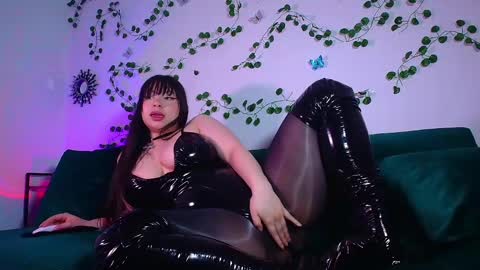 CATALEYA  online show from 03/11/25, 02:54