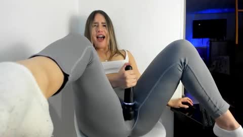 Catta  online show from 11/27/25, 02:13