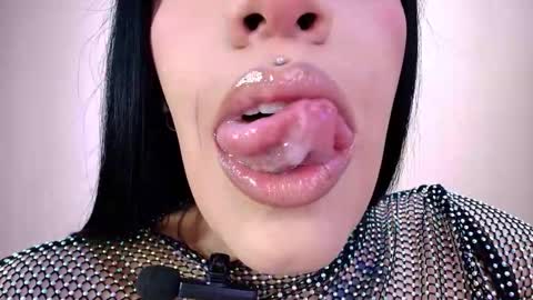 Snapshot of catte_jensen chatting on 02/25/26, 03:16 Cattleya online show from 02/25/26, 03:16