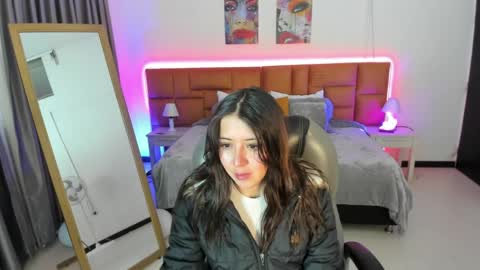 Snapshot of catti_brie_ chatting on 04/17/26, 11:24 catti_brie_ online show from 04/17/26, 11:24