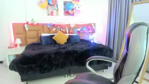 Snapshot of catti_brie_ chatting on 07/08/26, 11:37 catti_brie_ online show from 07/08/26, 11:37