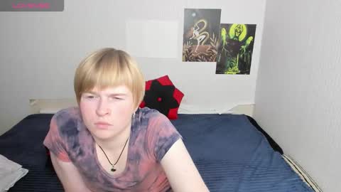 cattie_w_ online show from 11/25/25, 01:16