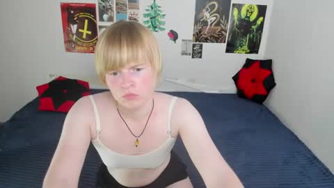 cattie_w_ online show from 06/16/26, 01:19