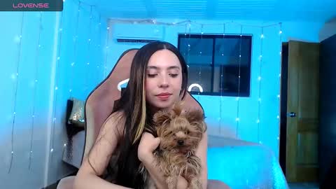 Snapshot of cattleya069 chatting on 09/23/25, 04:48  Cattleya you can tell me Leya too.     online show from 09/23/25, 04:48