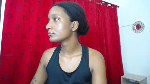Snapshot of cattleya_hotgirl chatting on 12/31/24, 10:04 Cattleya online show from 12/31/24, 10:04