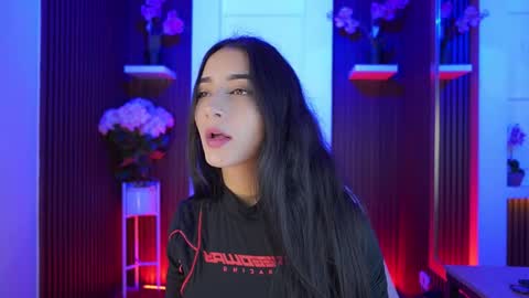 cattleyascaly online show from 10/18/25, 07:14