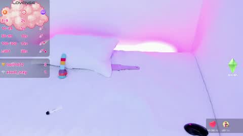 Snapshot of cattnamy chatting on 12/18/24, 01:59 CattNamy online show from 12/18/24, 01:59