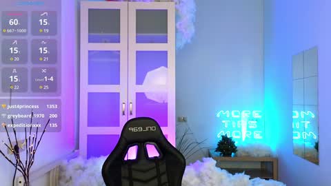 Snapshot of caty_cuddly chatting on 12/21/24, 12:31 caty_cuddly online show from 12/21/24, 12:31