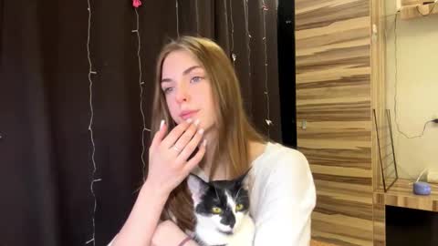 Polly online show from 03/10/26, 08:30