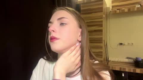 Polly online show from 03/18/26, 04:10