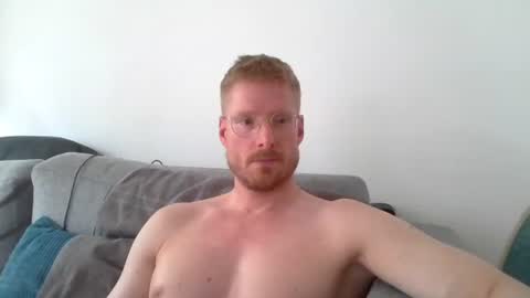 Snapshot of ccloser87 chatting on 06/12/26, 05:34 ccloser87 online show from 06/12/26, 05:34
