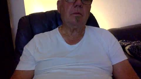 Snapshot of ccpower chatting on 02/16/25, 10:21 ccpower online show from 02/16/25, 10:21