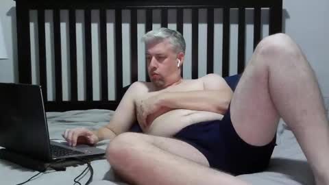 Snapshot of cdnhardrock799 chatting on 09/12/25, 04:12 cdnhardrock799 online show from 09/12/25, 04:12