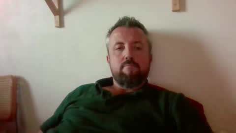 Snapshot of cebcool chatting on 11/12/25, 02:06 Sb online show from 11/12/25, 02:06