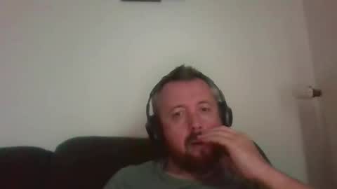 Snapshot of cebcool chatting on 11/15/25, 08:11 Sb online show from 11/15/25, 08:11