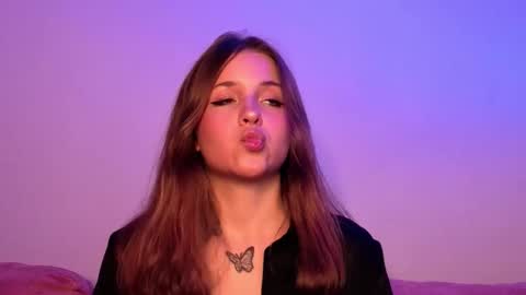 Lina  online show from 09/28/25, 07:41