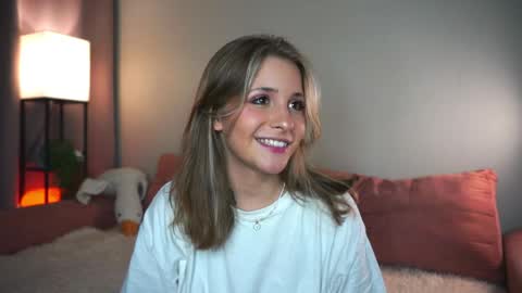 Snapshot of ceceliapidcock chatting on 04/24/26, 07:16 Lina online show from 04/24/26, 07:16