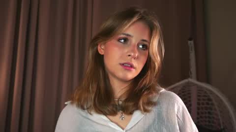 Snapshot of ceceliapidcock chatting on 05/02/26, 07:30 Lina online show from 05/02/26, 07:30