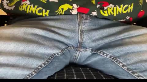 Snapshot of cecina2023 chatting on 12/22/25, 08:22 Ceci online show from 12/22/25, 08:22