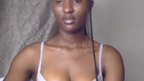cee_queen online show from 06/26/26, 07:07