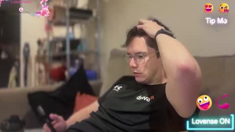 Snapshot of ceedm91 chatting on 11/08/25, 04:51 ceedm91 online show from 11/08/25, 04:51