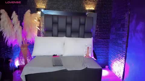 Snapshot of celeeste_rose chatting on 10/10/25, 10:03 CELESTE ROSE online show from 10/10/25, 10:03