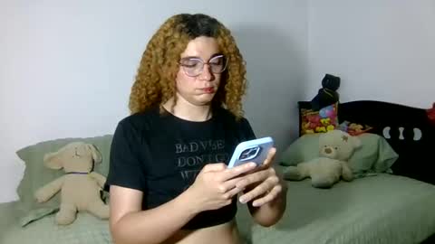 Snapshot of celessteseductora chatting on 05/20/26, 06:58 celessteseductora online show from 05/20/26, 06:58