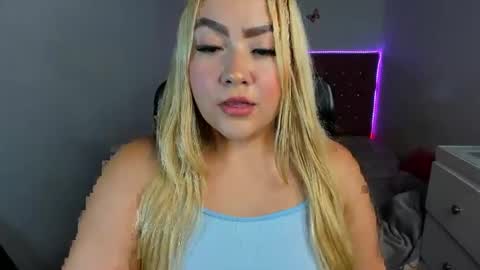 Snapshot of celeste__sweetx chatting on 05/08/26, 06:35 Celeste Sweet online show from 05/08/26, 06:35