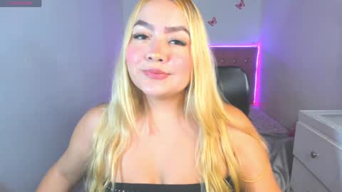 Snapshot of celeste__sweetx chatting on 05/19/26, 06:03 Celeste Sweet online show from 05/19/26, 06:03