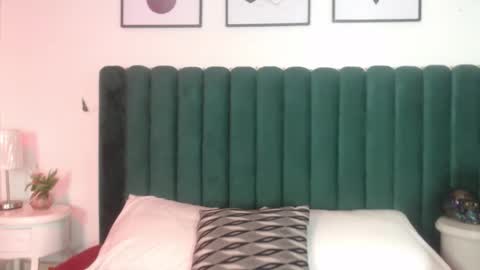 Celeste  online show from 10/30/25, 04:14