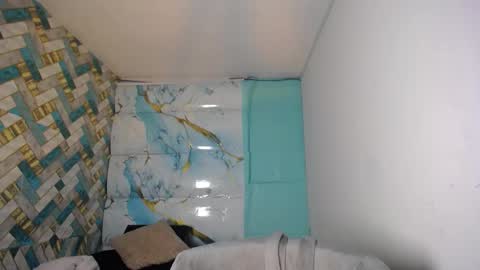 celeste_polis online show from 11/21/25, 08:07