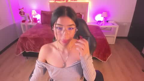 Snapshot of celeste_rous__ chatting on 12/04/25, 12:36 Celeste online show from 12/04/25, 12:36