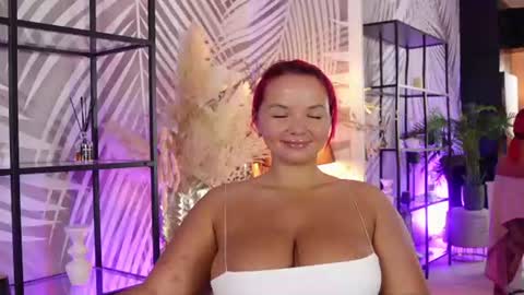 Snapshot of celestebailey chatting on 06/21/26, 03:53 CelesteBailey online show from 06/21/26, 03:53