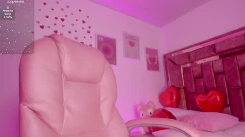 Snapshot of celestecute_ chatting on 02/18/25, 02:38 Celeste   INSTAGRAM Celestecute 01 online show from 02/18/25, 02:38